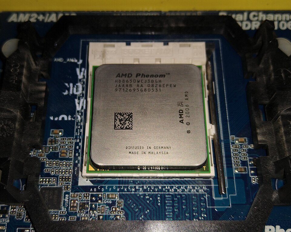 AMD Phenom X3 8650